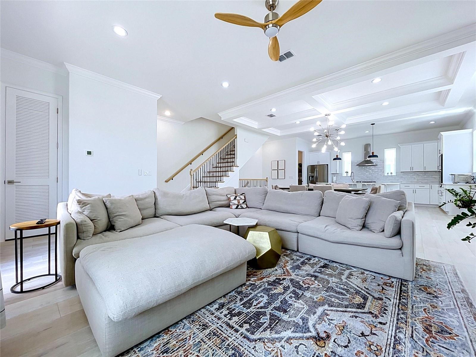 3702 W ROLAND ST #3 — photo 33