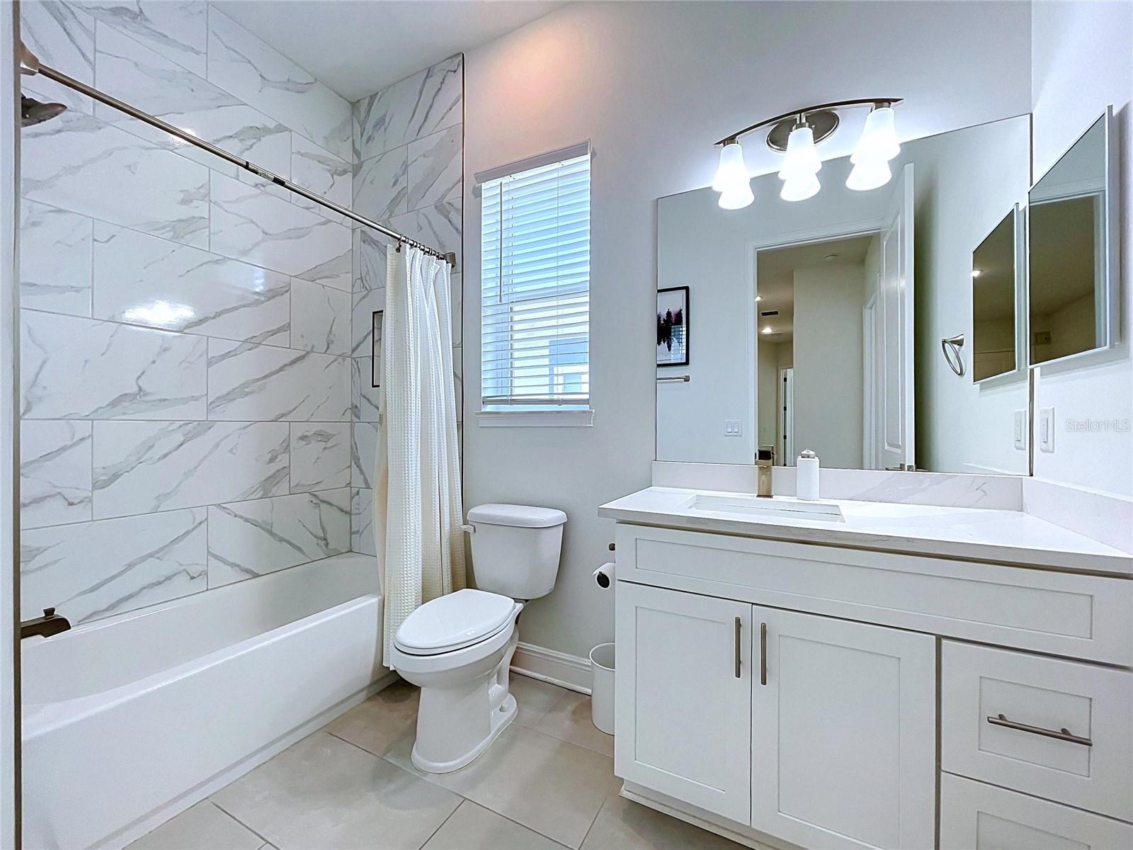 3702 W ROLAND ST #3 — photo 9