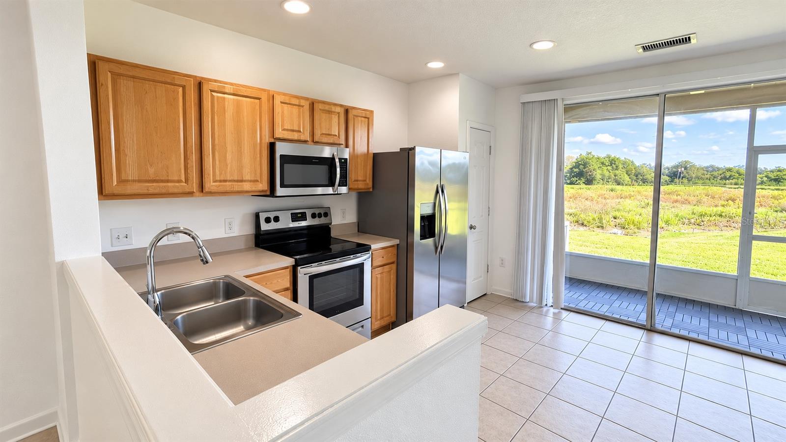 4528 KENNEWICK PL — photo 6