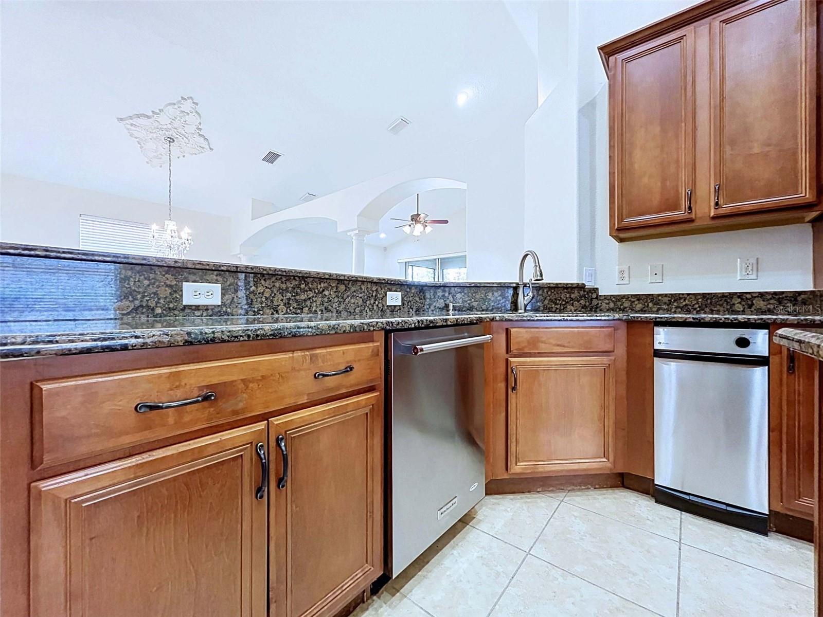 18023 JAVA ISLE DR — photo 33