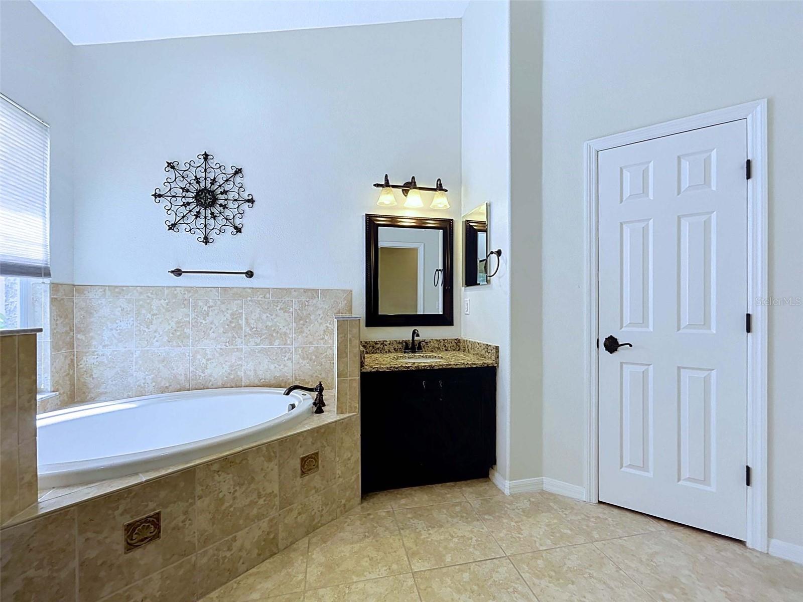 18023 JAVA ISLE DR — photo 10