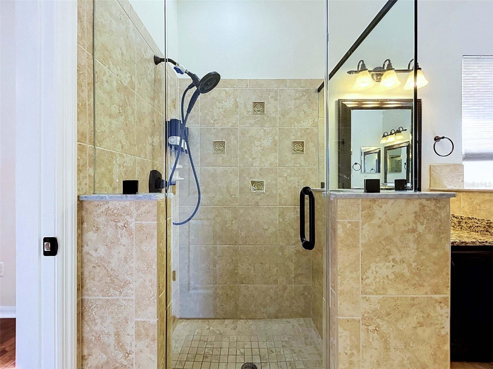 18023 JAVA ISLE DR — photo 35