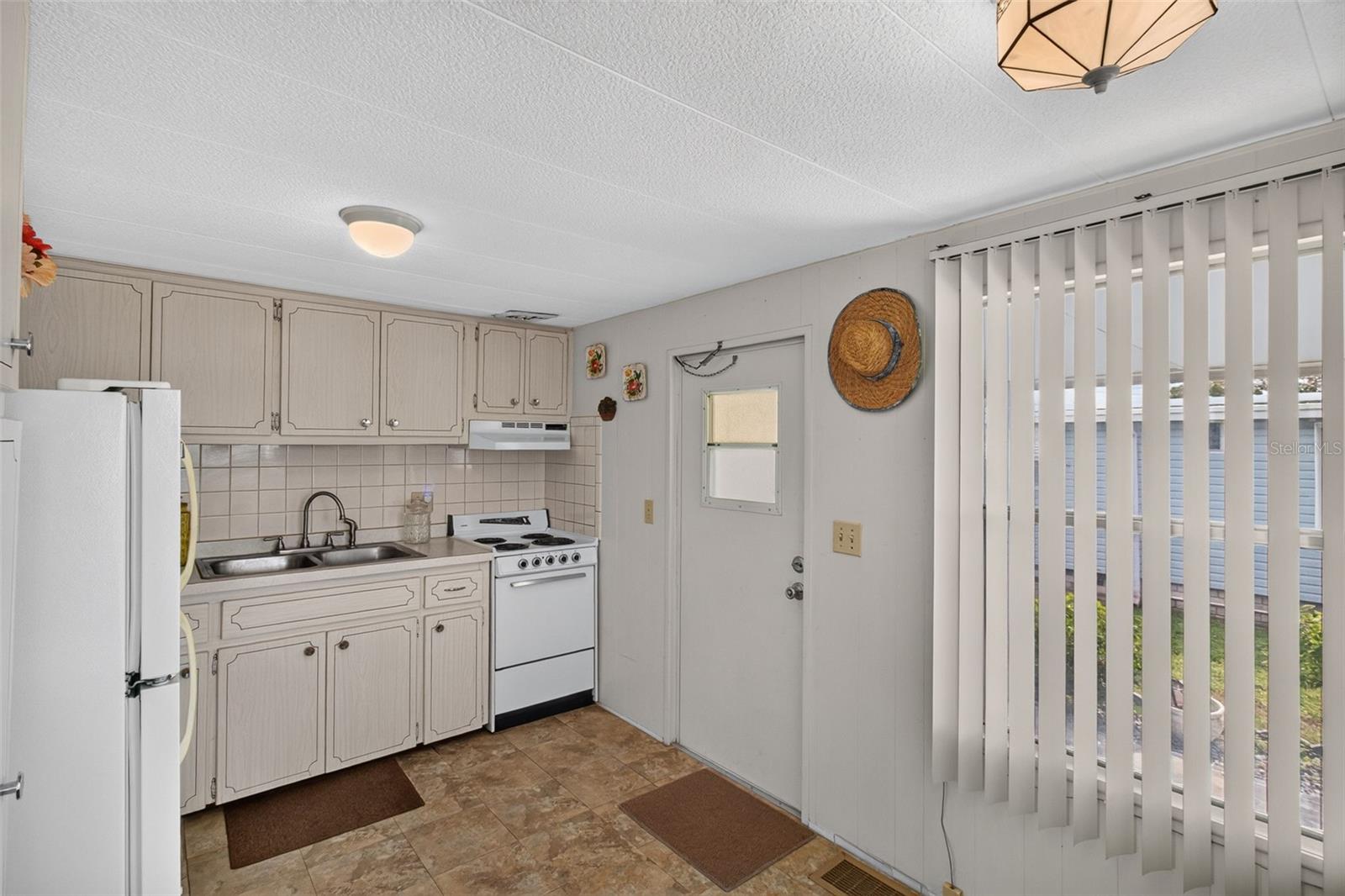 2000 E BAY DR #87 — photo 19