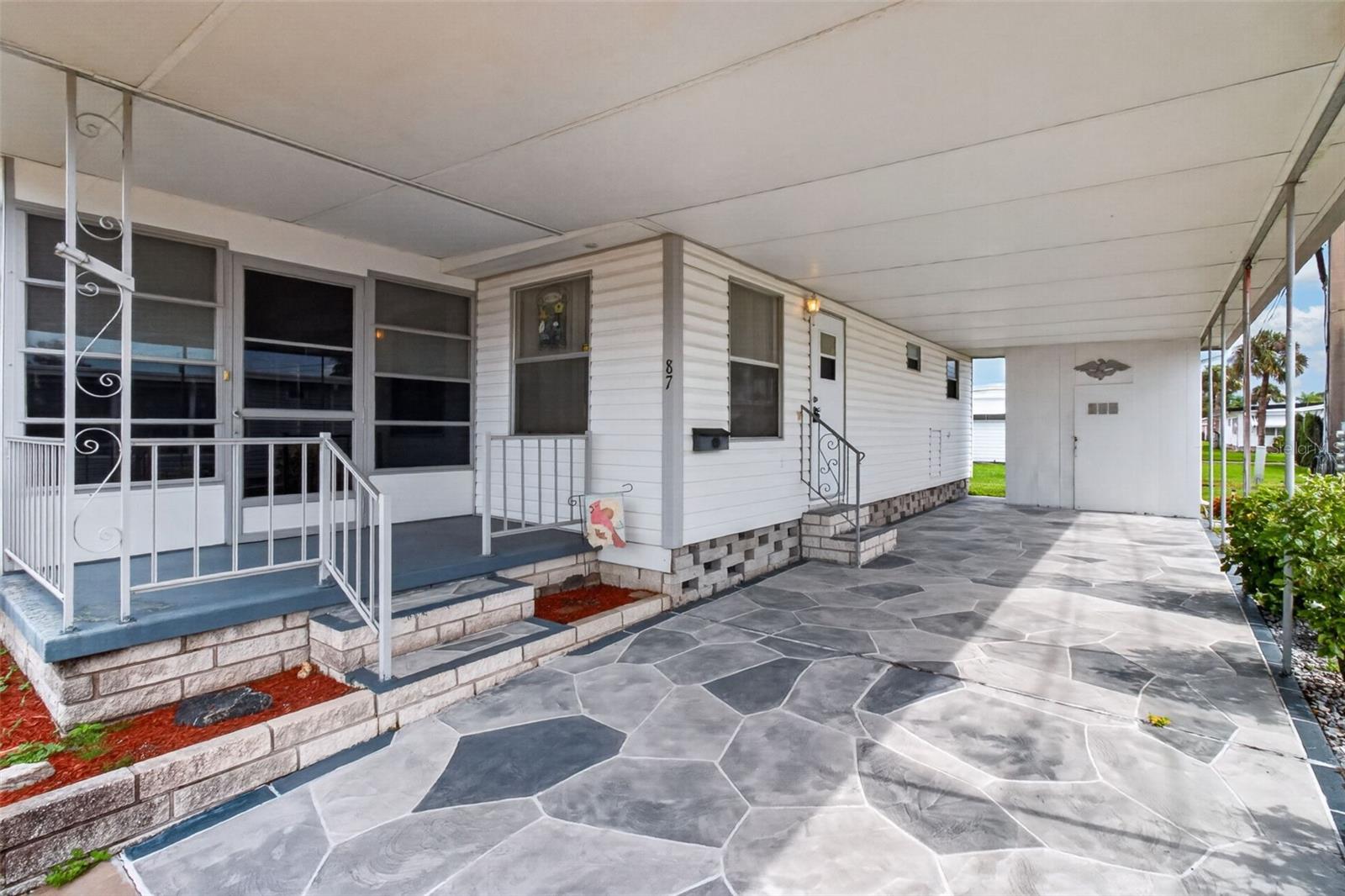2000 E BAY DR #87 — photo 28