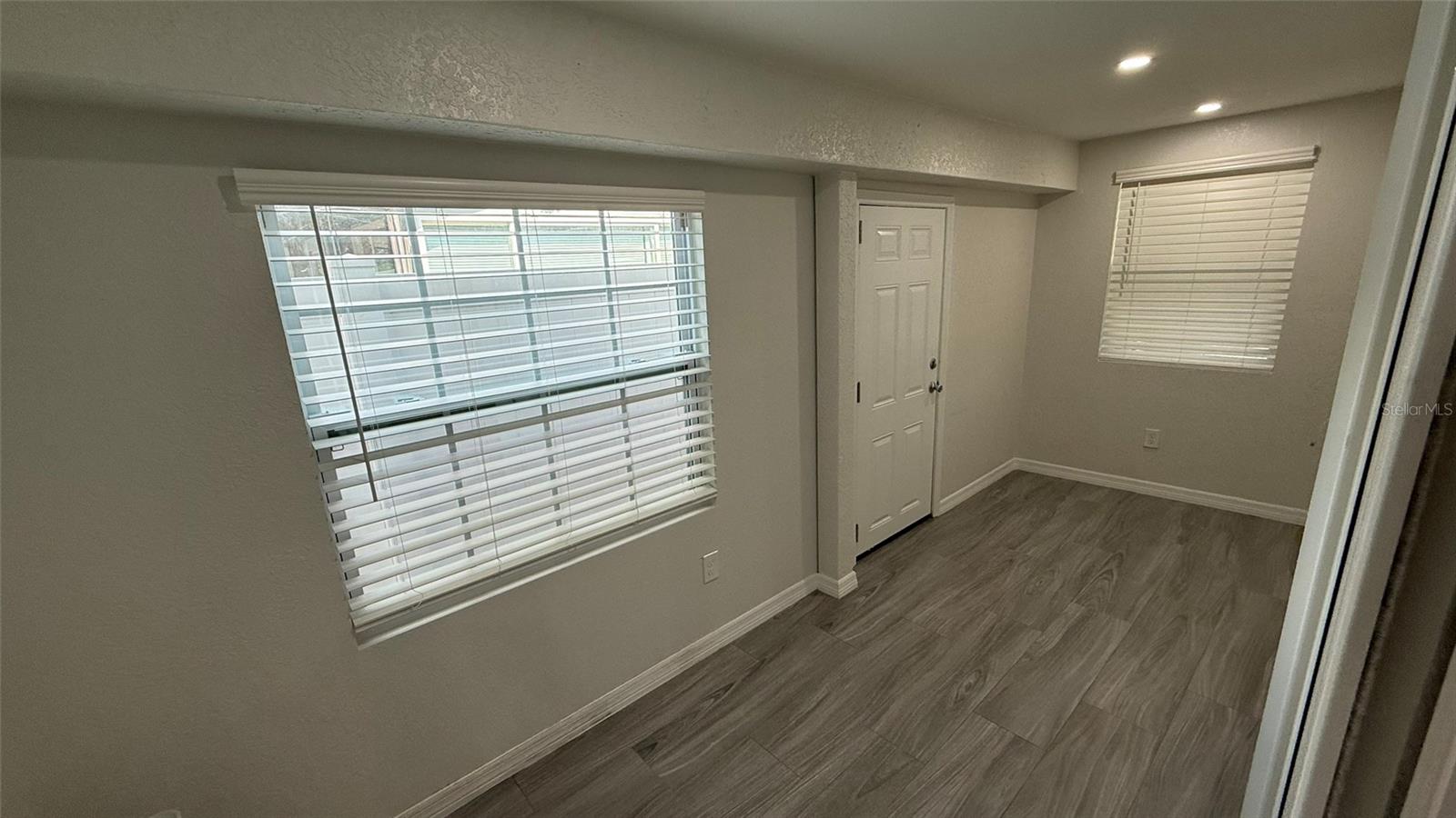 37542 EILAND UNIT#B BLVD — photo 14