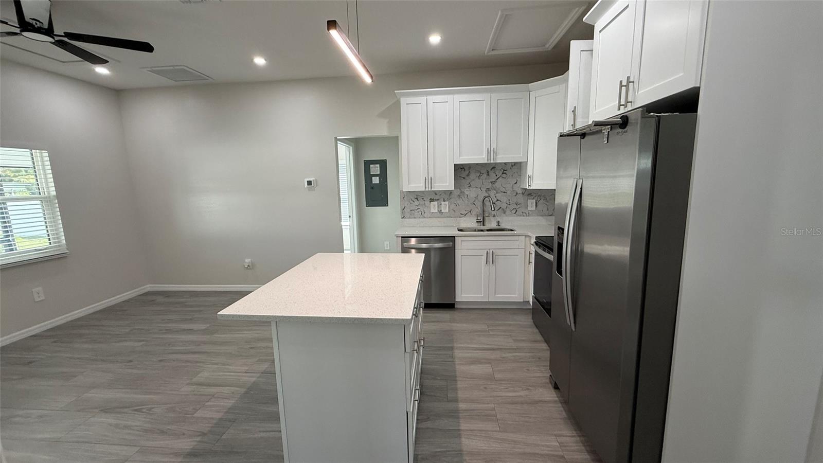 37542 EILAND UNIT#B BLVD — photo 11
