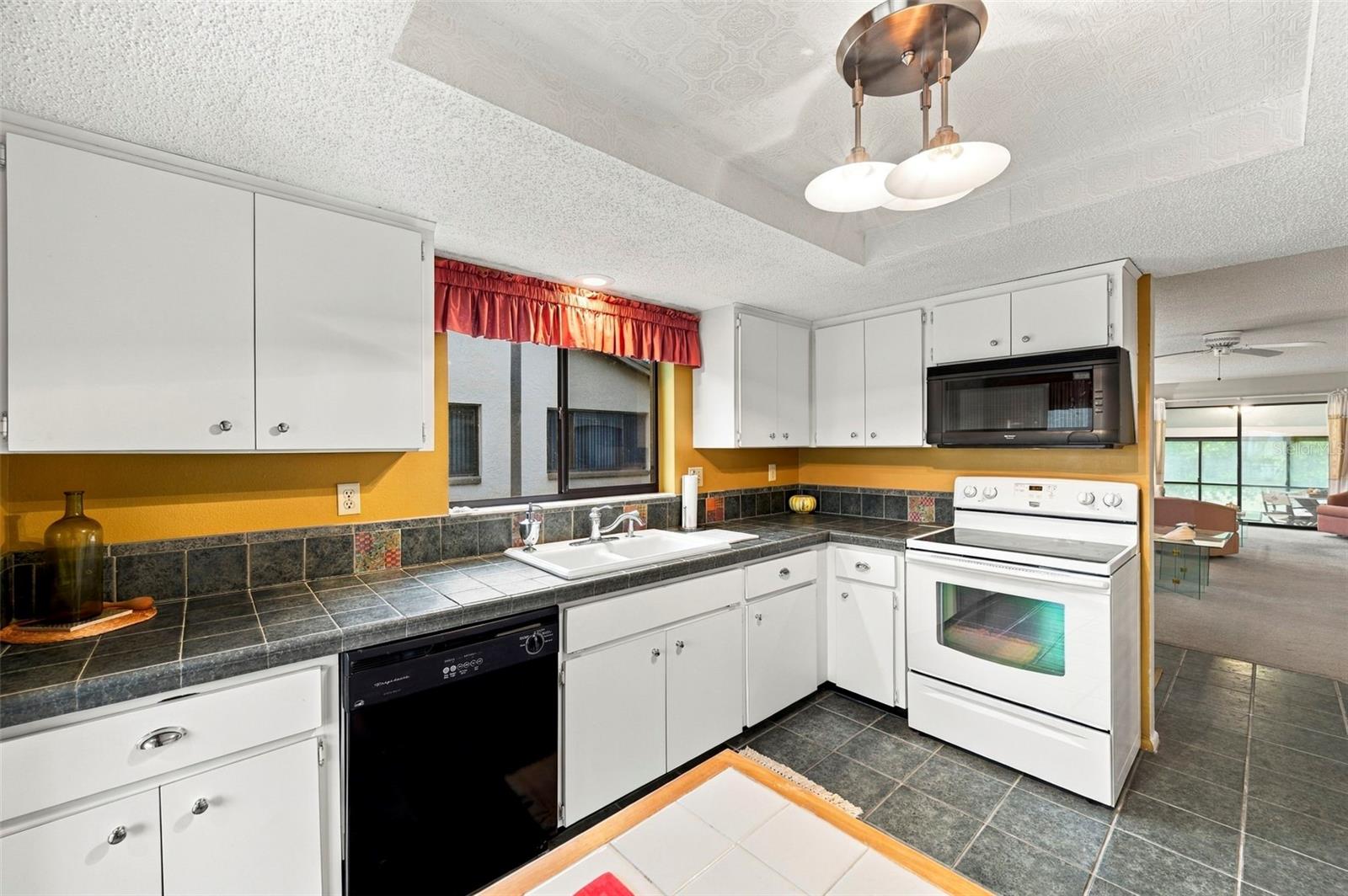 12912 WEDGEWOOD WAY #C — photo 23