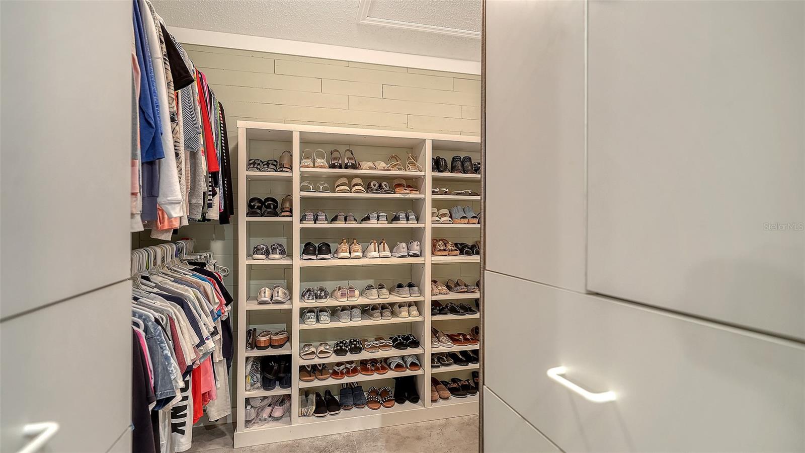 7975 MONTICELLO LN — photo 32