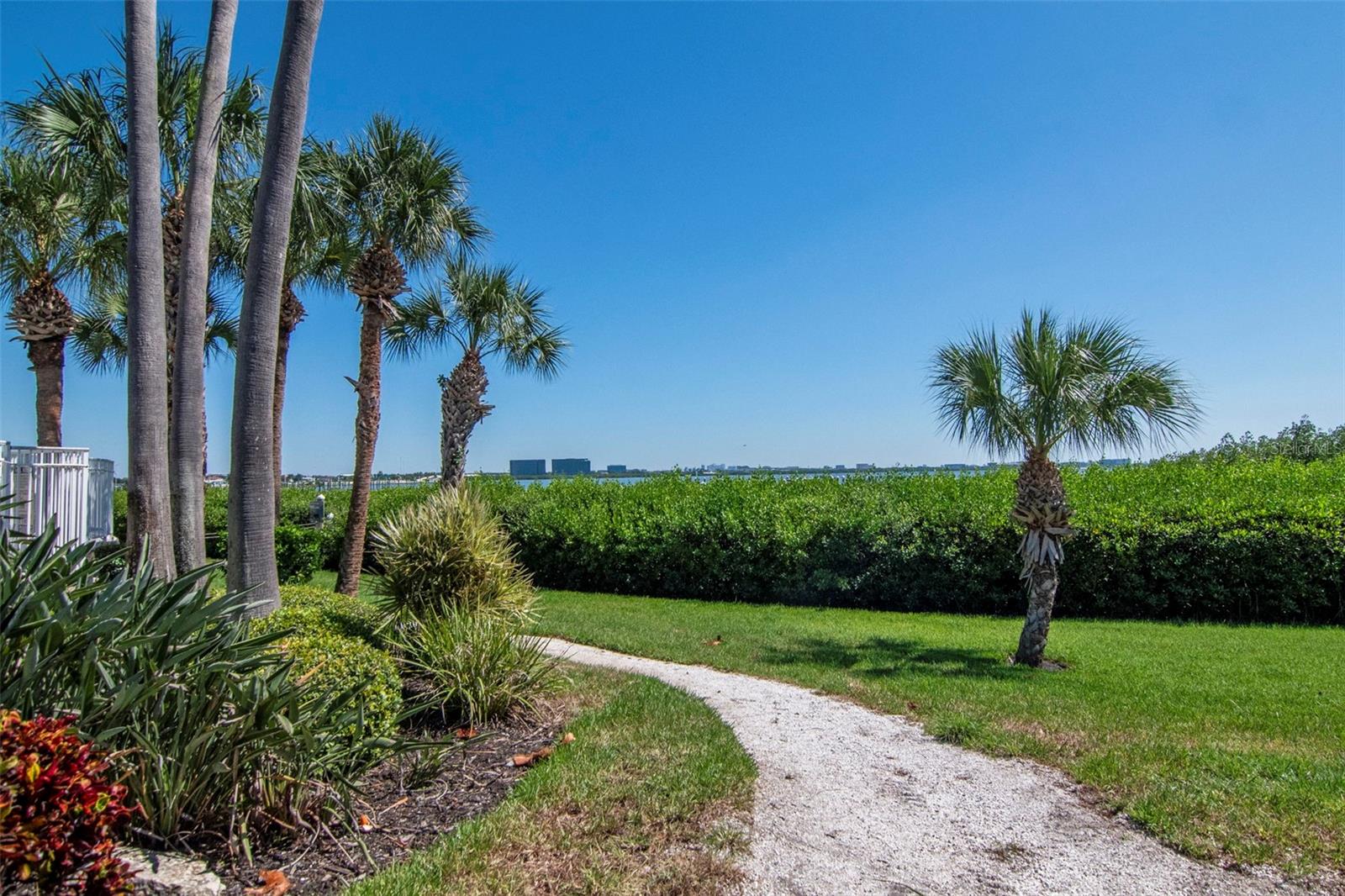 4309 BAY CLUB CIR #4309 — photo 36
