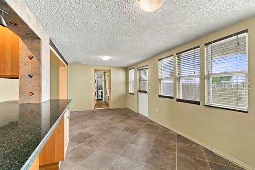 17 JEFF RD — photo 11