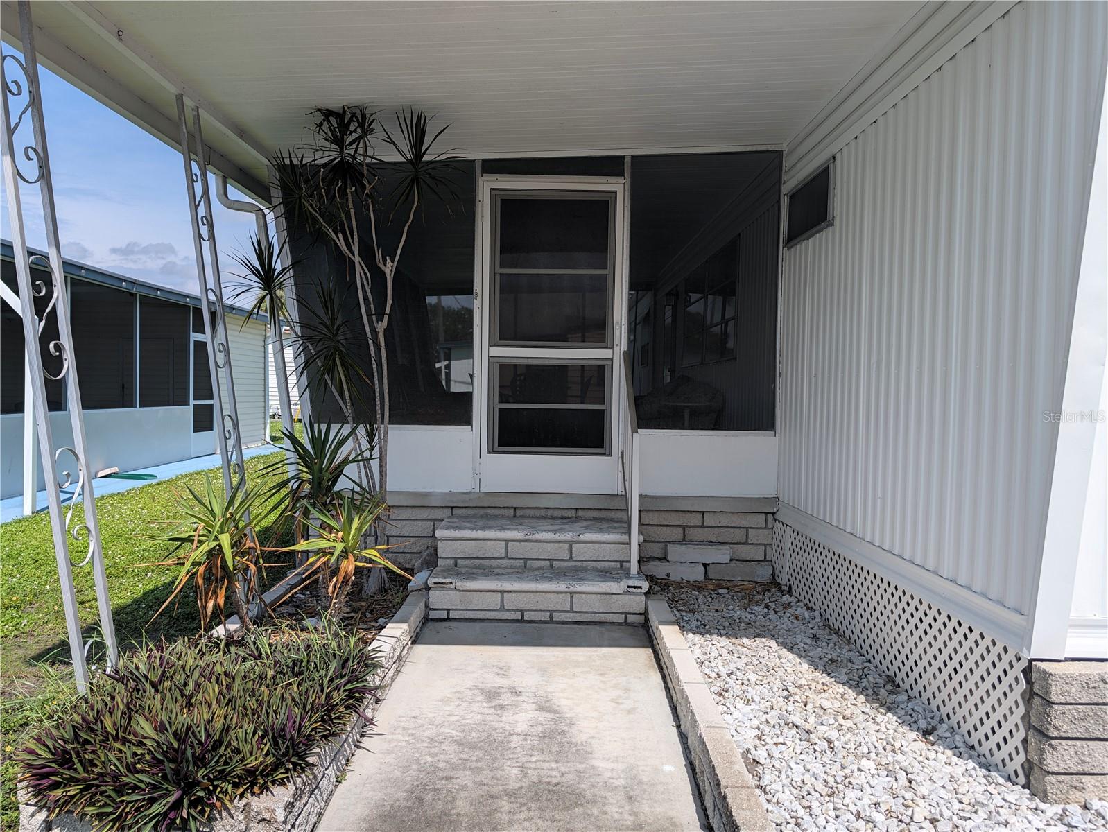 34517 ROSE DR N — photo 2