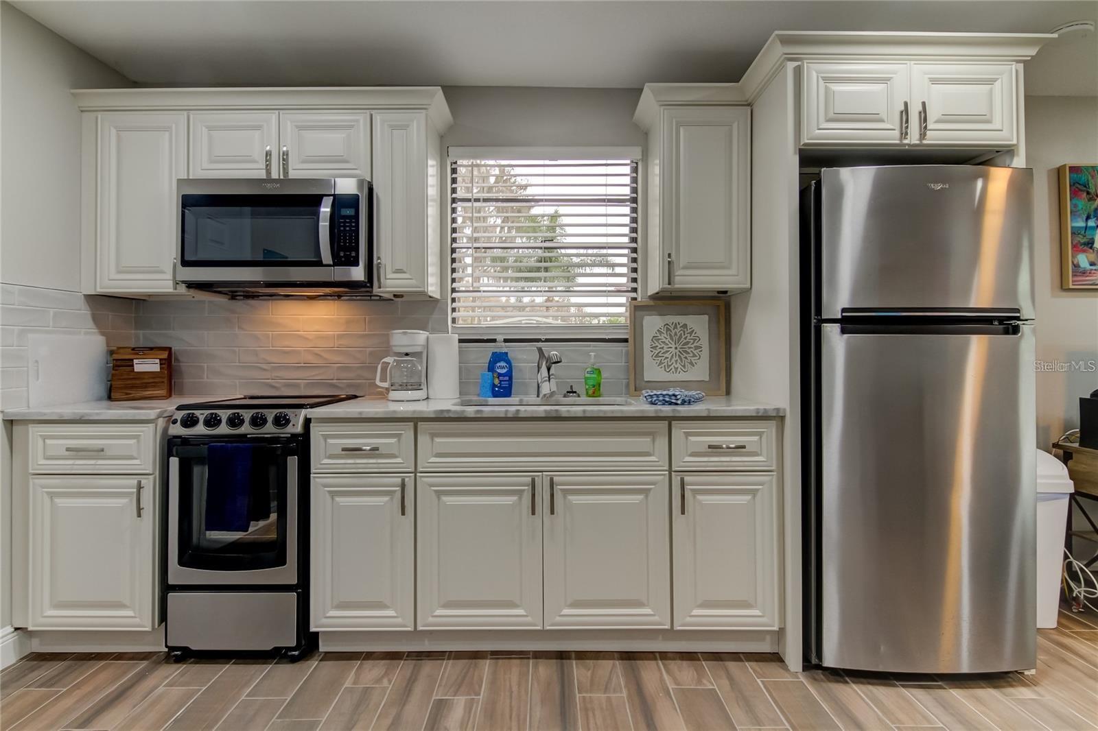 318 DEER COVE LN #B — photo 9