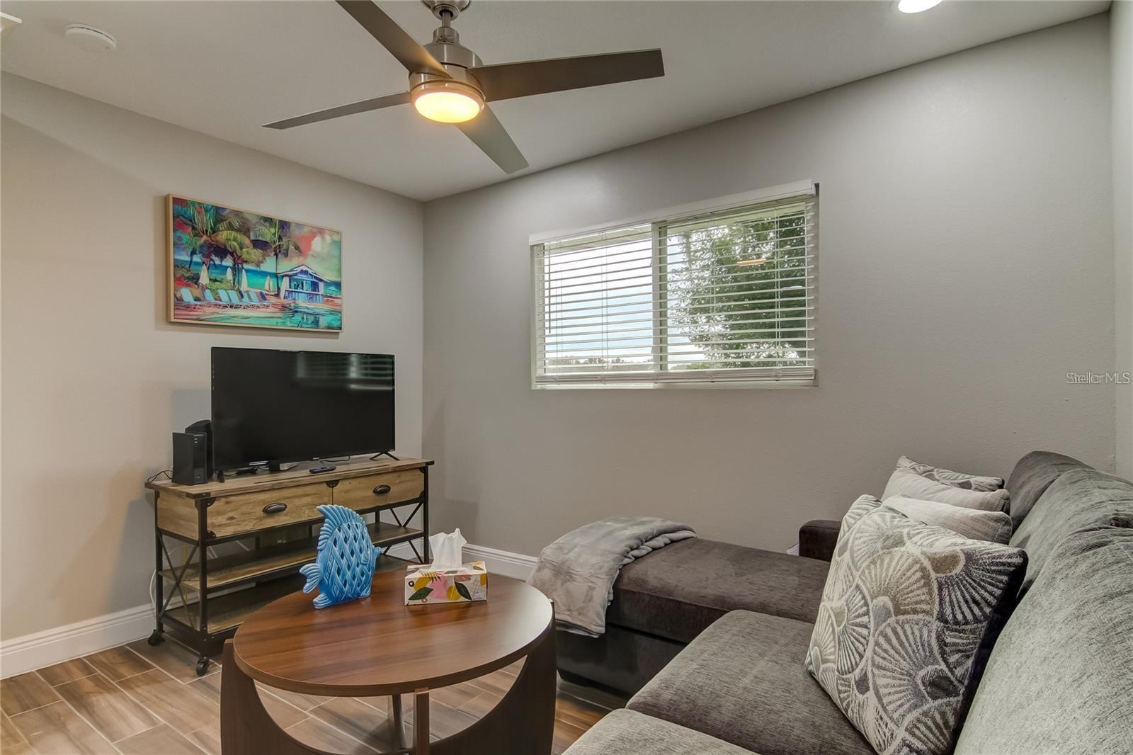 318 DEER COVE LN #B — photo 16