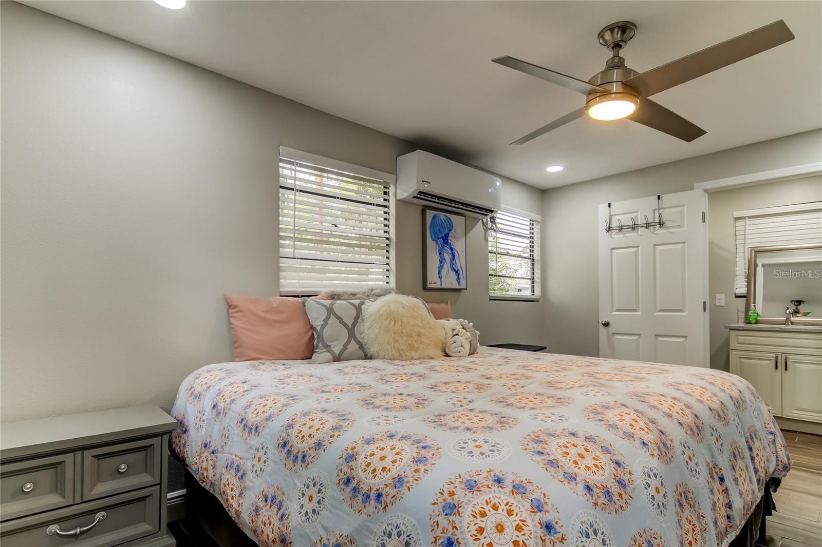 318 DEER COVE LN #B — photo 22