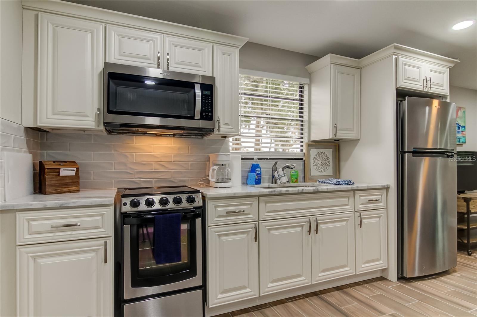318 DEER COVE LN #B — photo 8