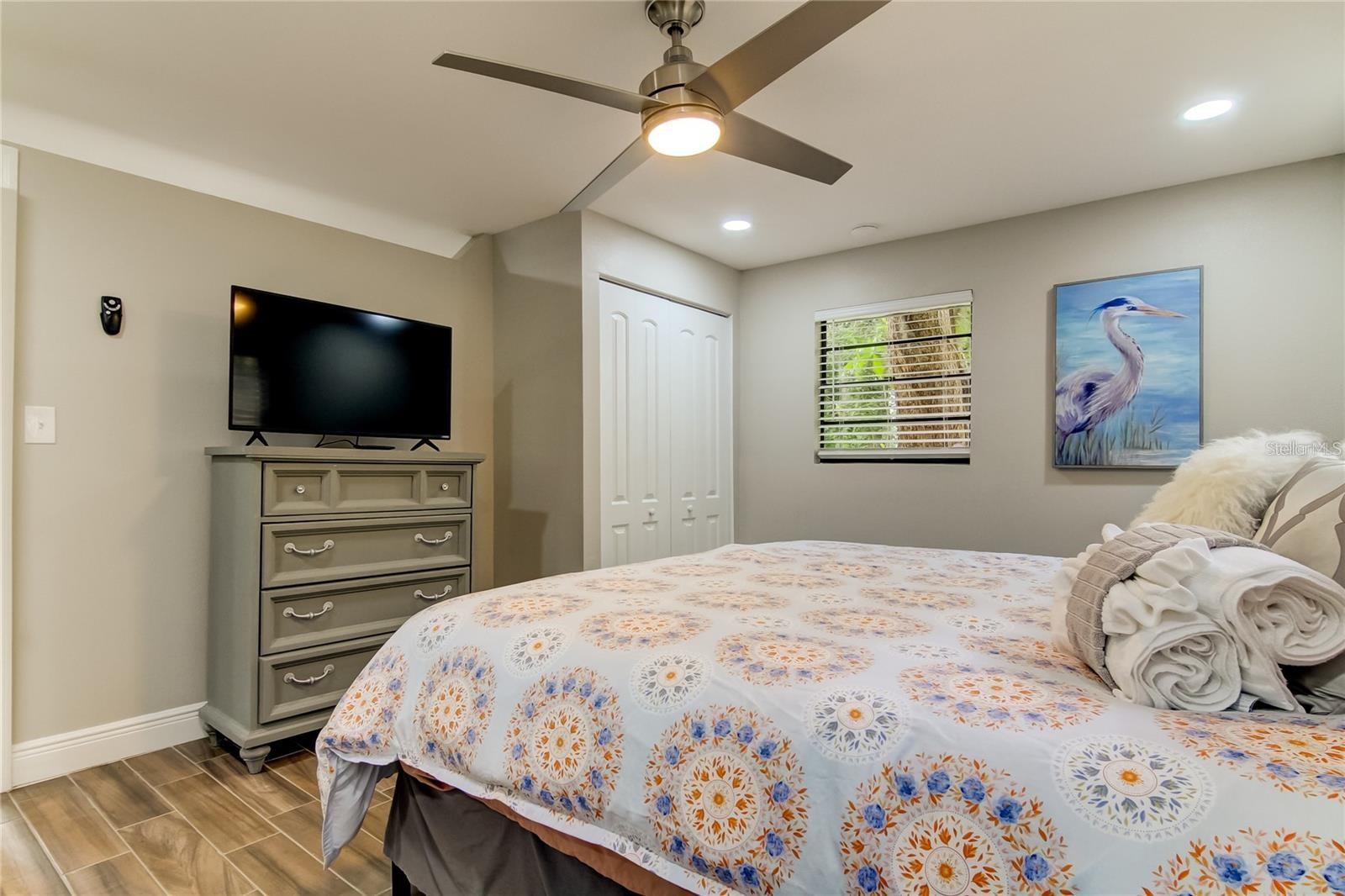 318 DEER COVE LN #B — photo 23