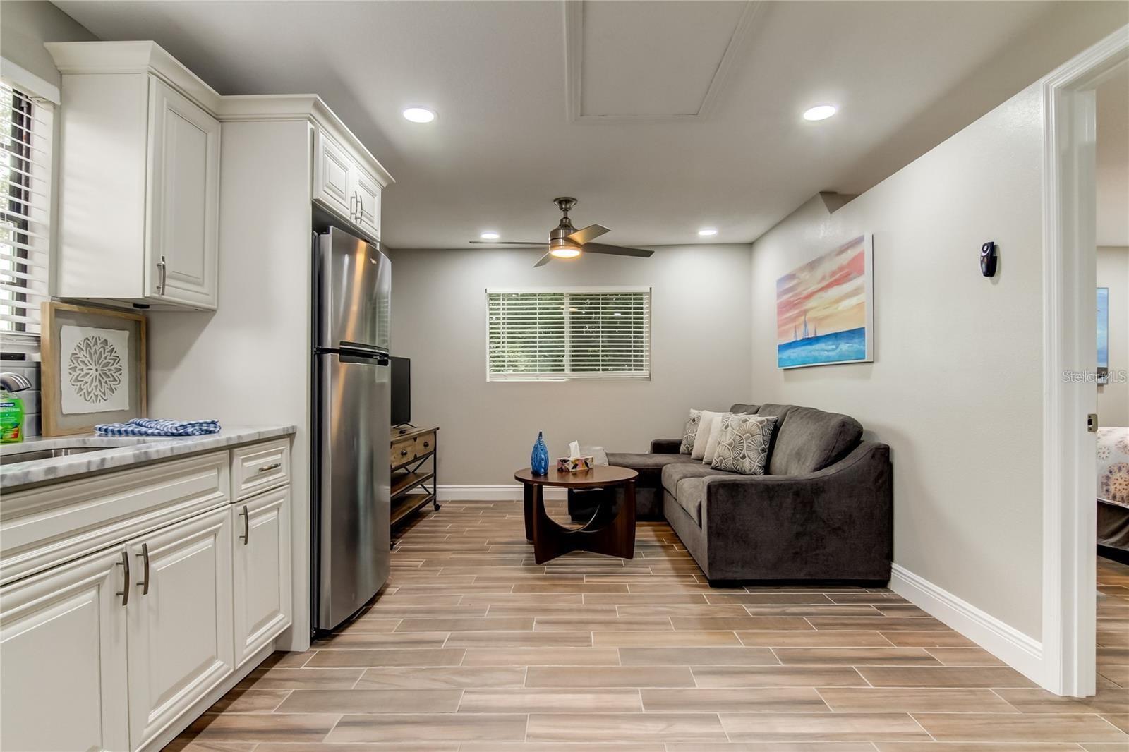 318 DEER COVE LN #B — photo 13