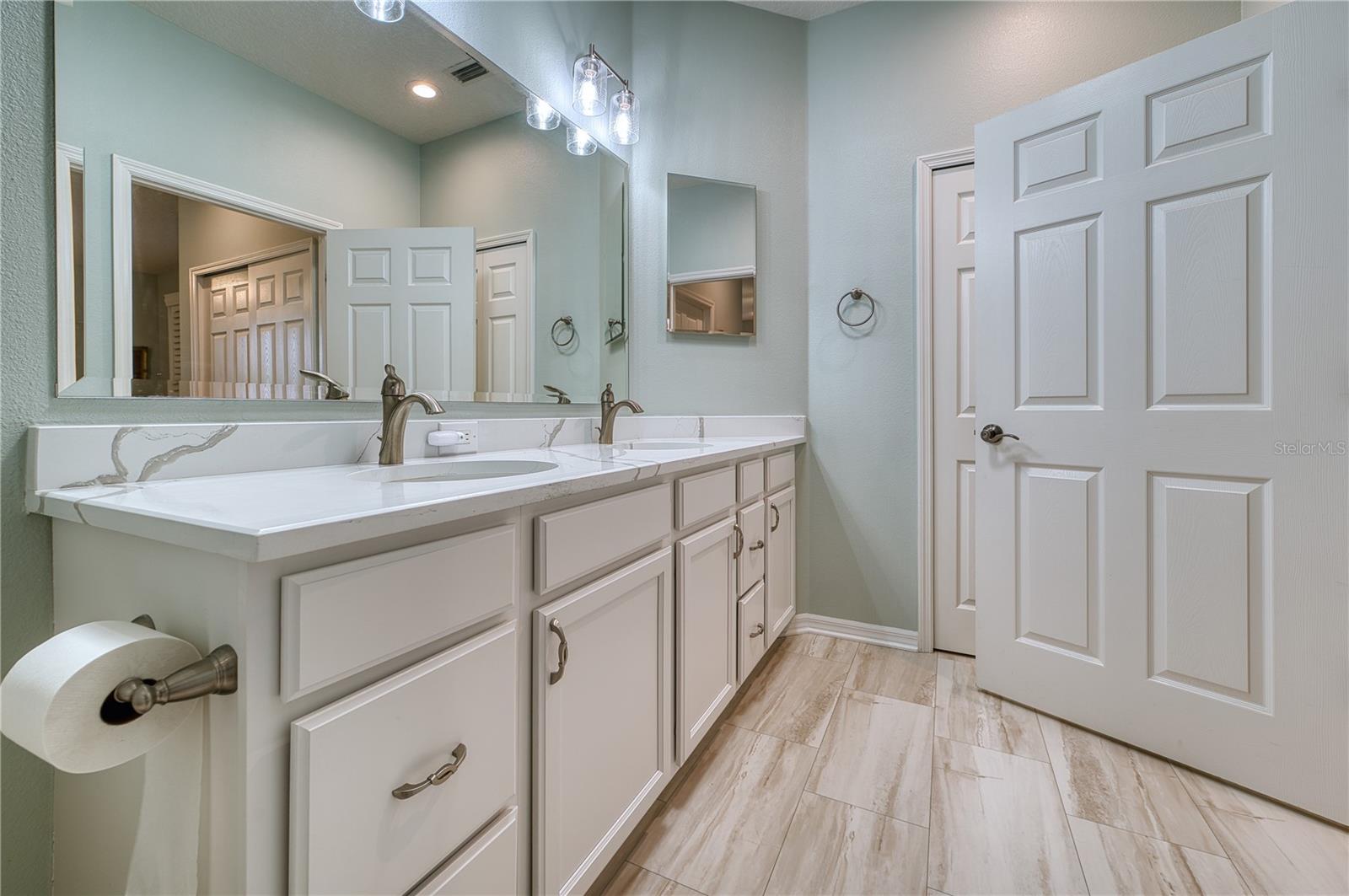 4269 CASCADE FALLS DR — photo 22