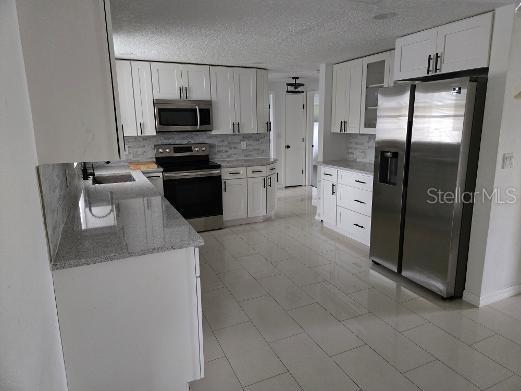 6104 POLK ST — photo 3