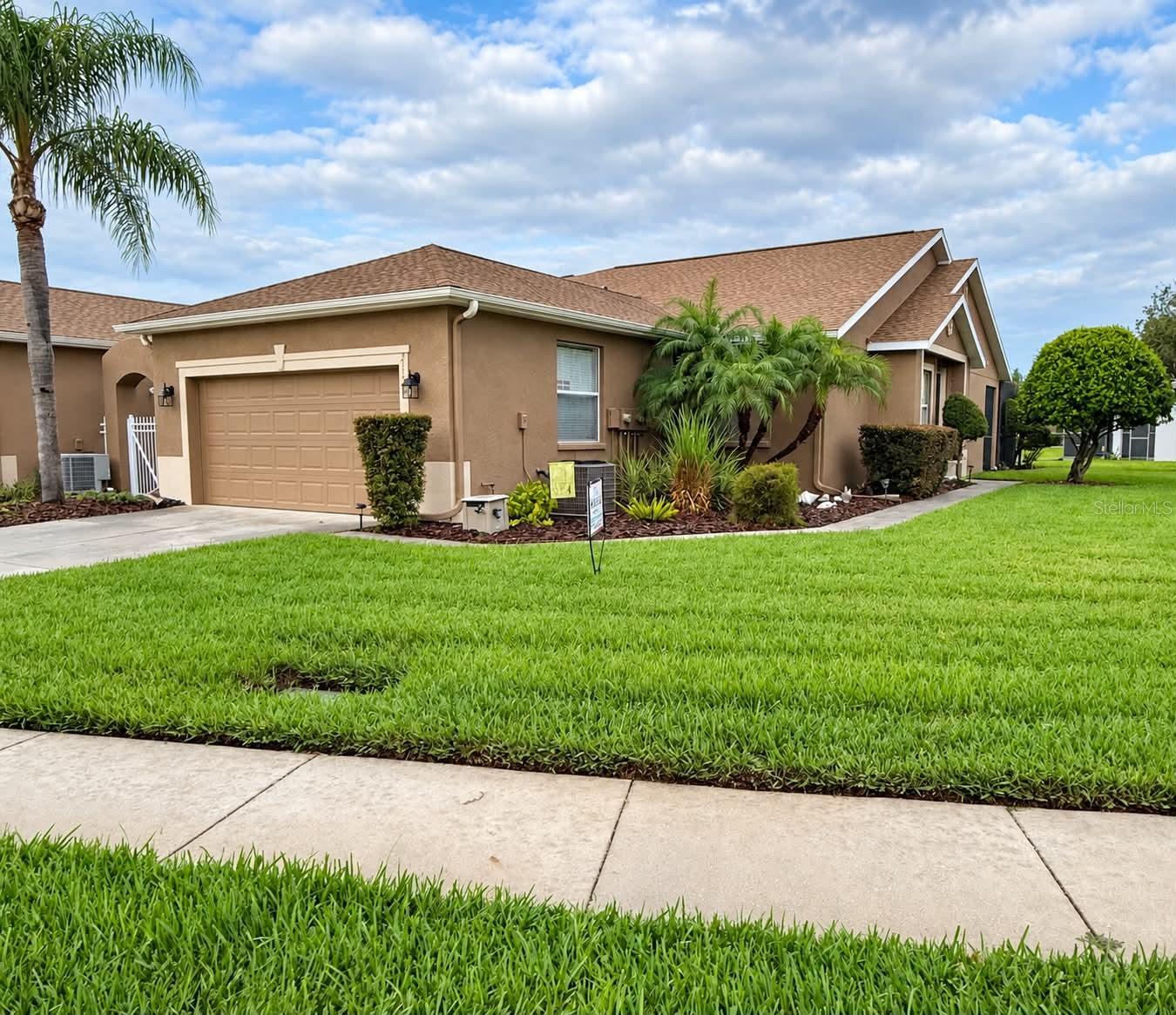 21129 DIAMONTE DR — photo 2