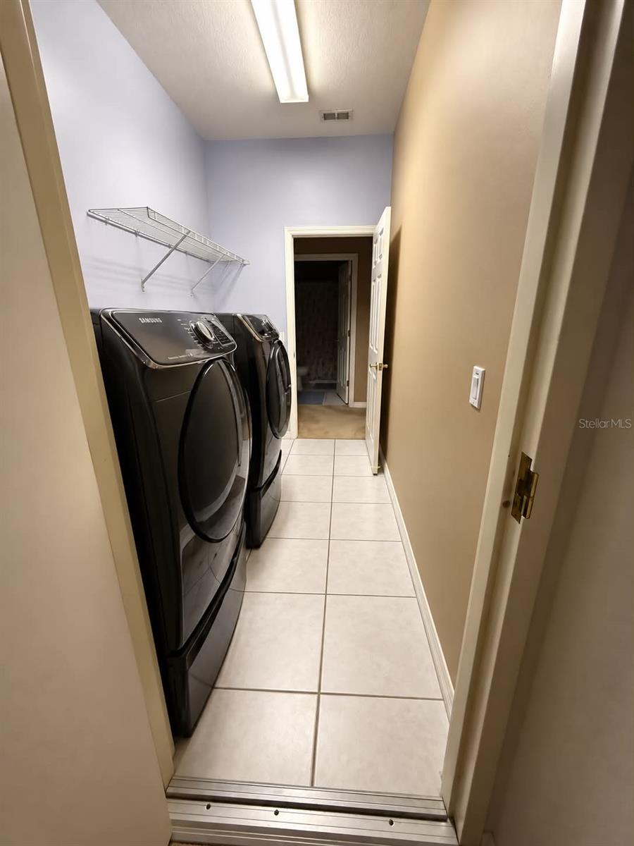 21129 DIAMONTE DR — photo 28