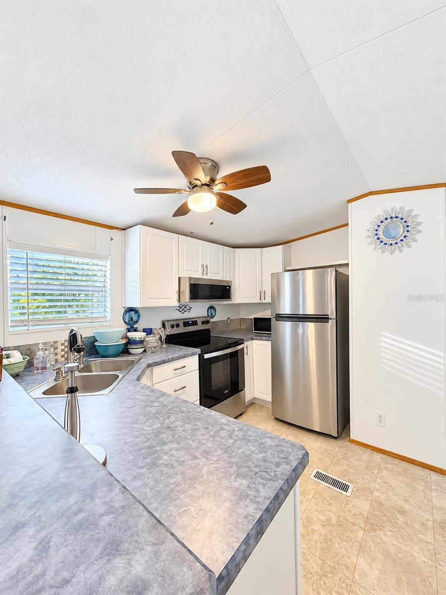 1301 LIVE OAK PKWY — photo 7