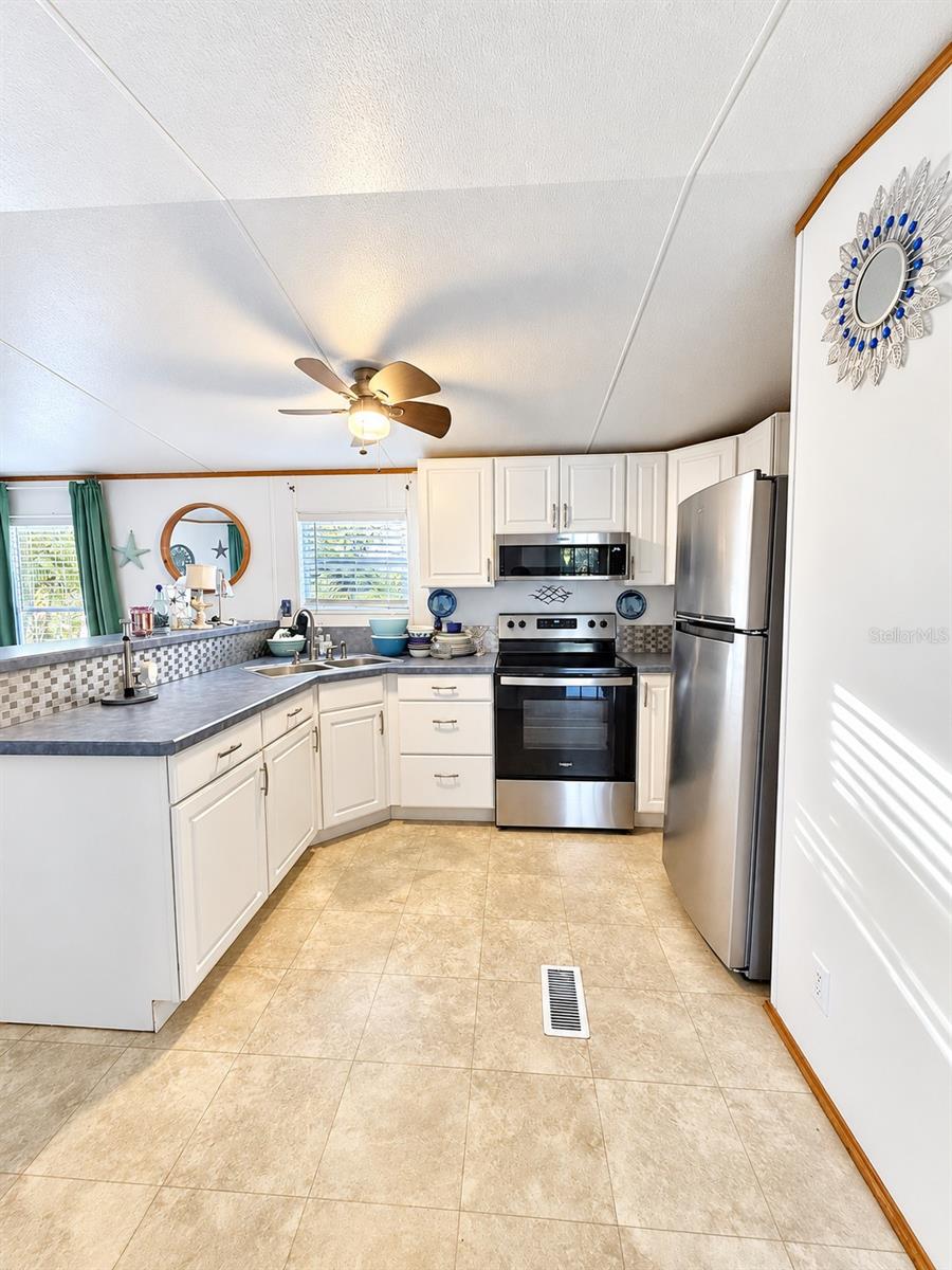 1301 LIVE OAK PKWY — photo 6