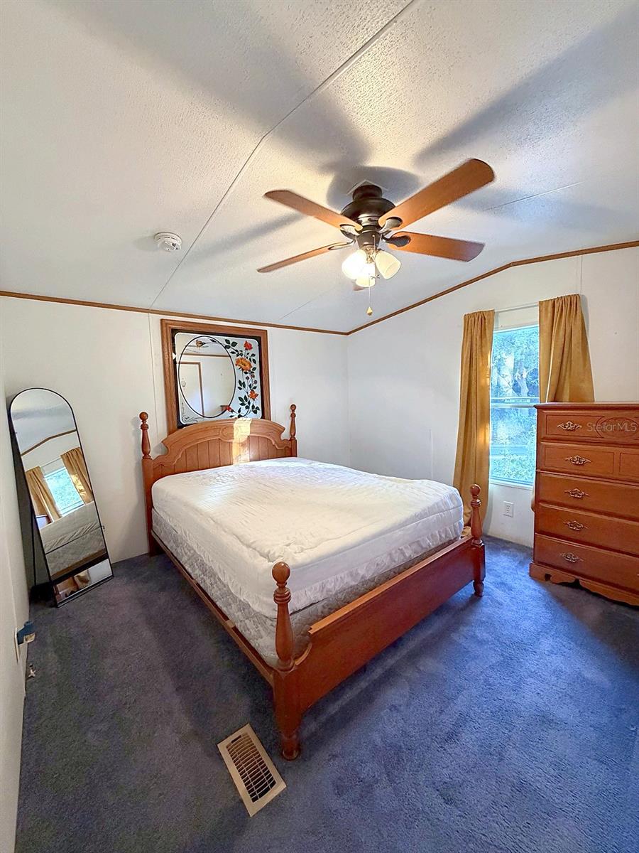 1301 LIVE OAK PKWY — photo 11