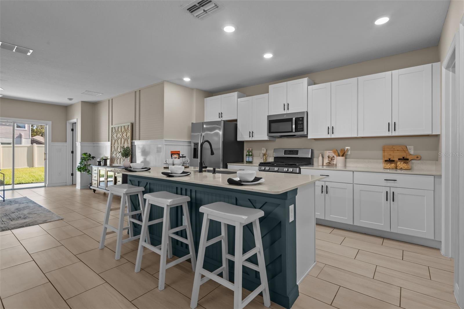 11069 FLOURISH DR — photo 8