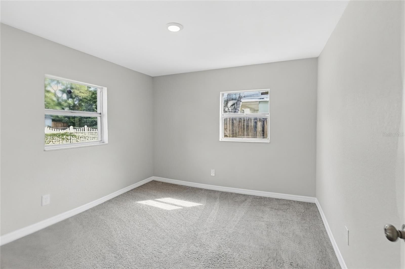 2903 E 97TH AVE — photo 12