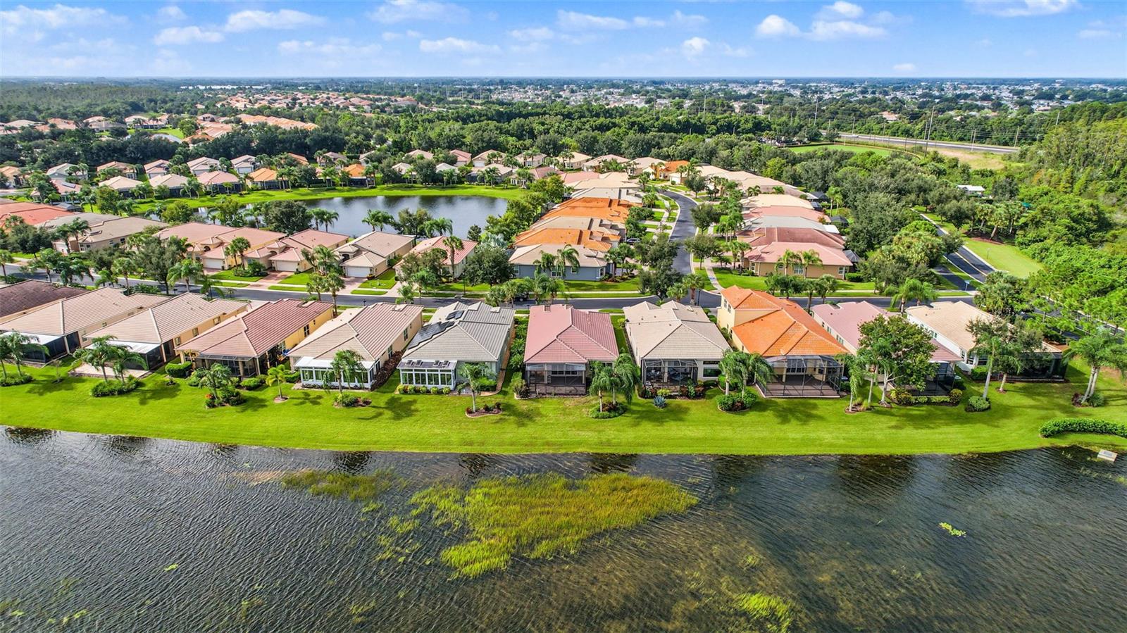 15910 GOLDEN LAKES DR — photo 42