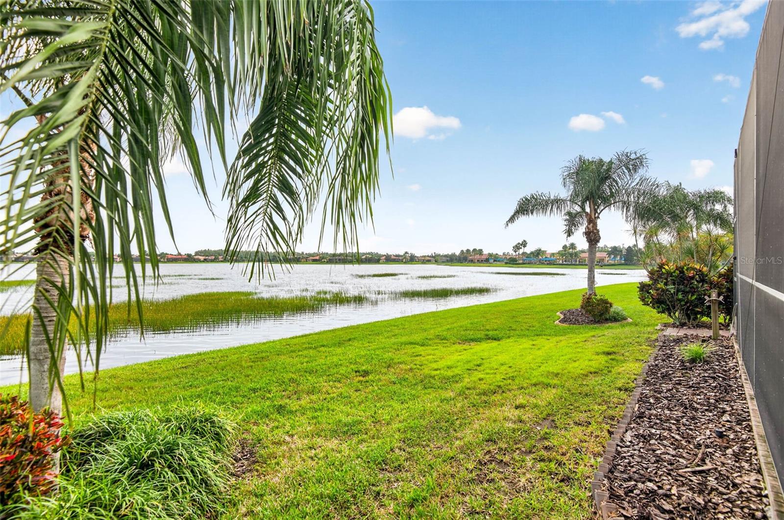 15910 GOLDEN LAKES DR — photo 3