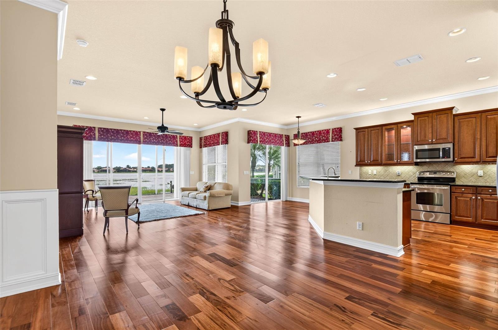 15910 GOLDEN LAKES DR — photo 7