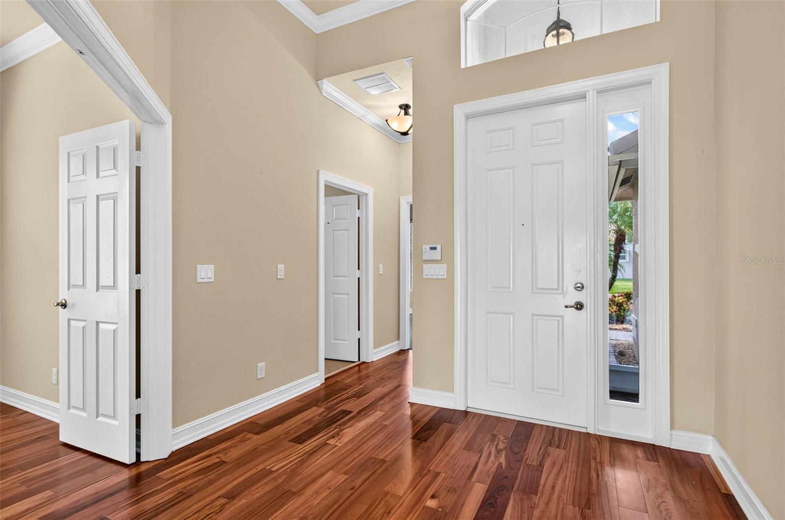 15910 GOLDEN LAKES DR — photo 5