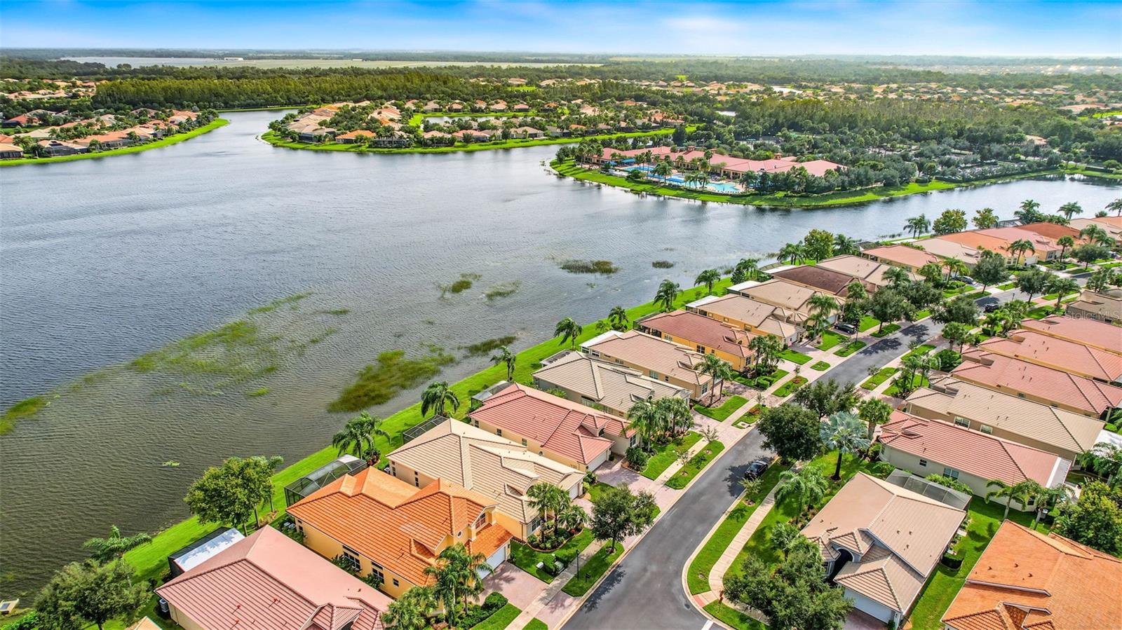 15910 GOLDEN LAKES DR — photo 40