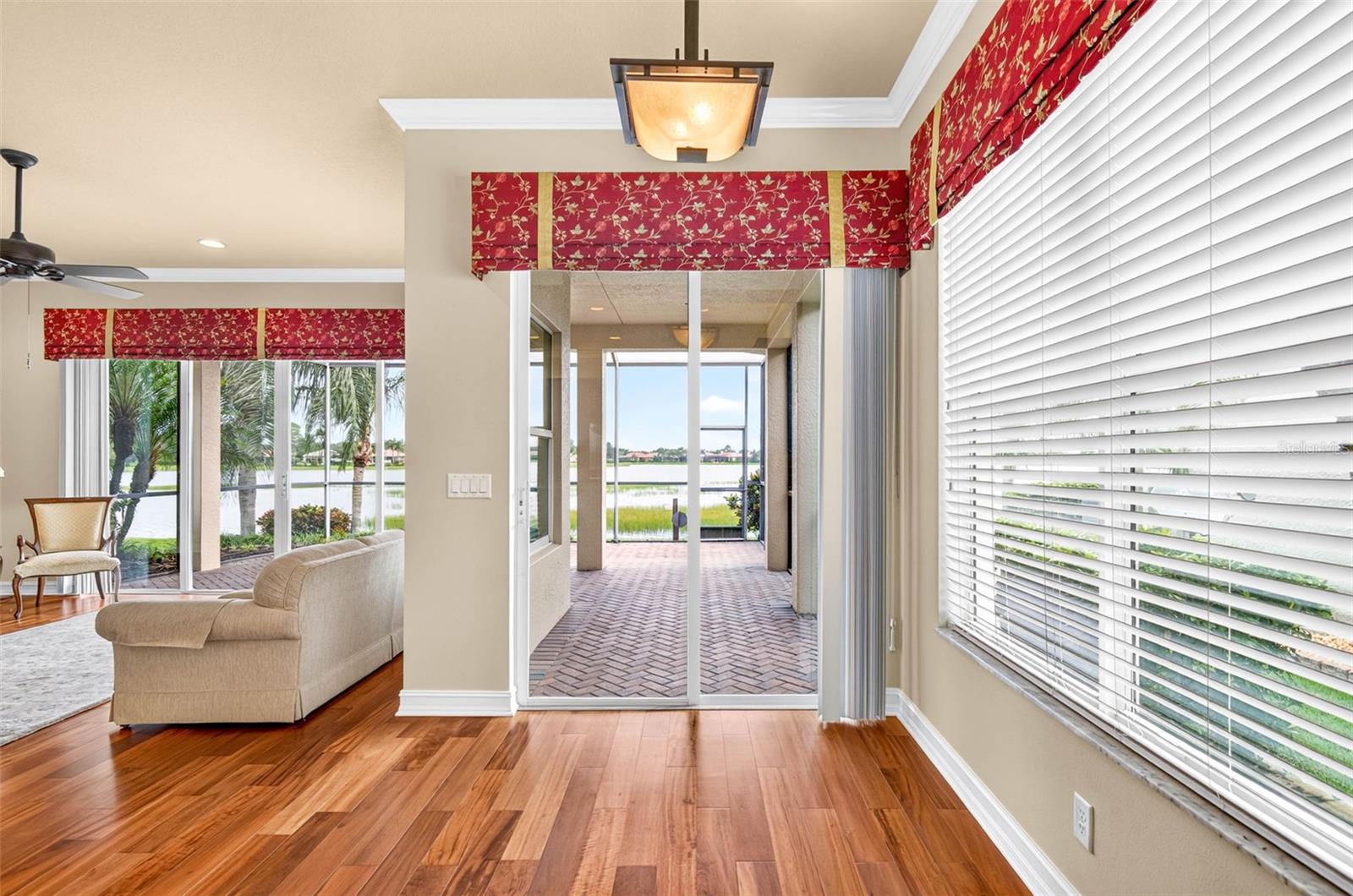 15910 GOLDEN LAKES DR — photo 15