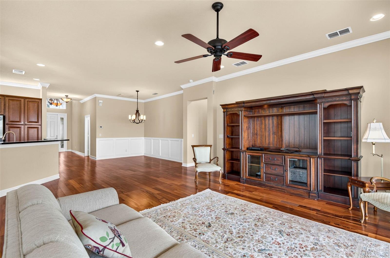 15910 GOLDEN LAKES DR — photo 13