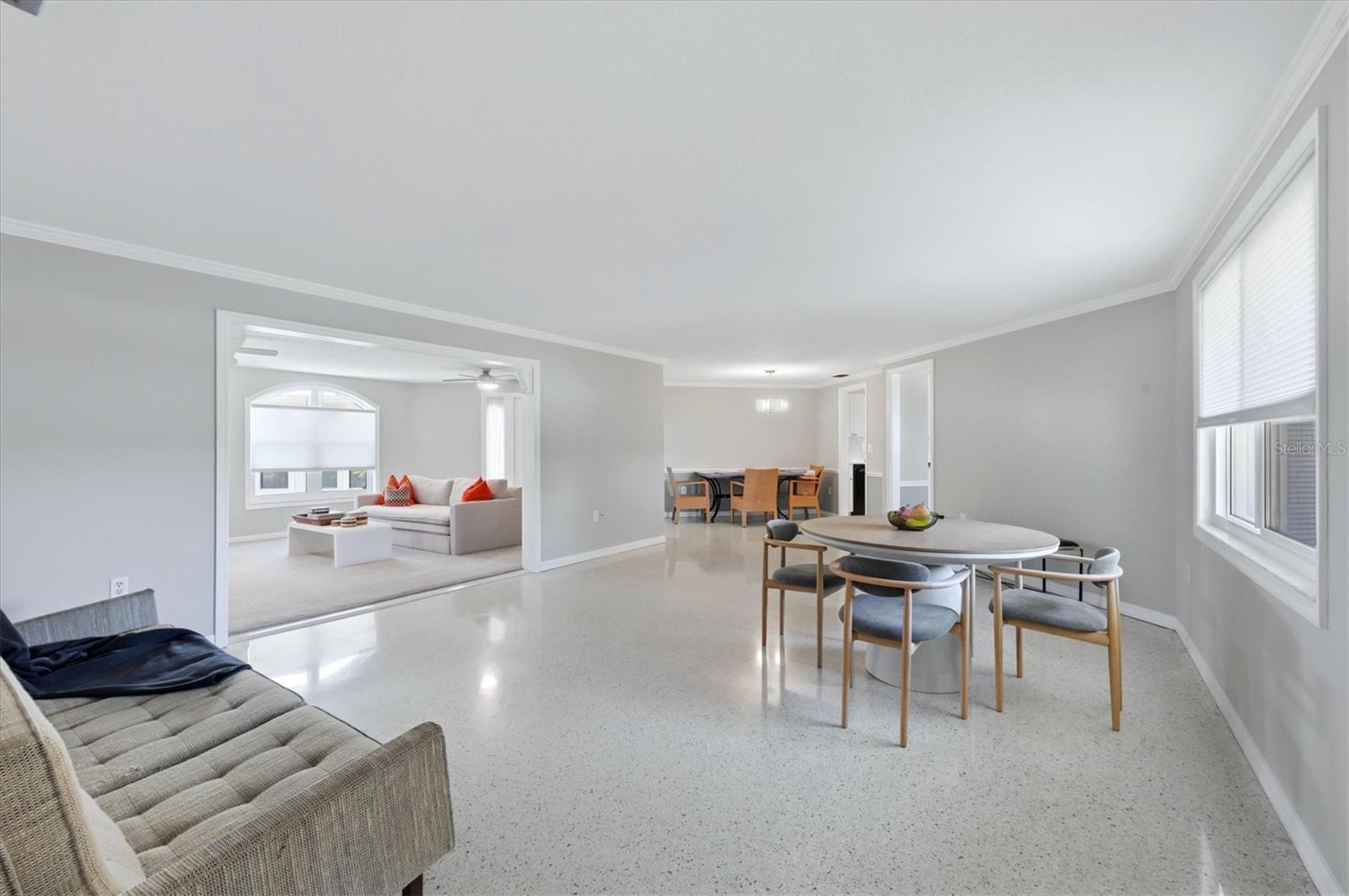 19 OAKWOOD DR N #19 — photo 20