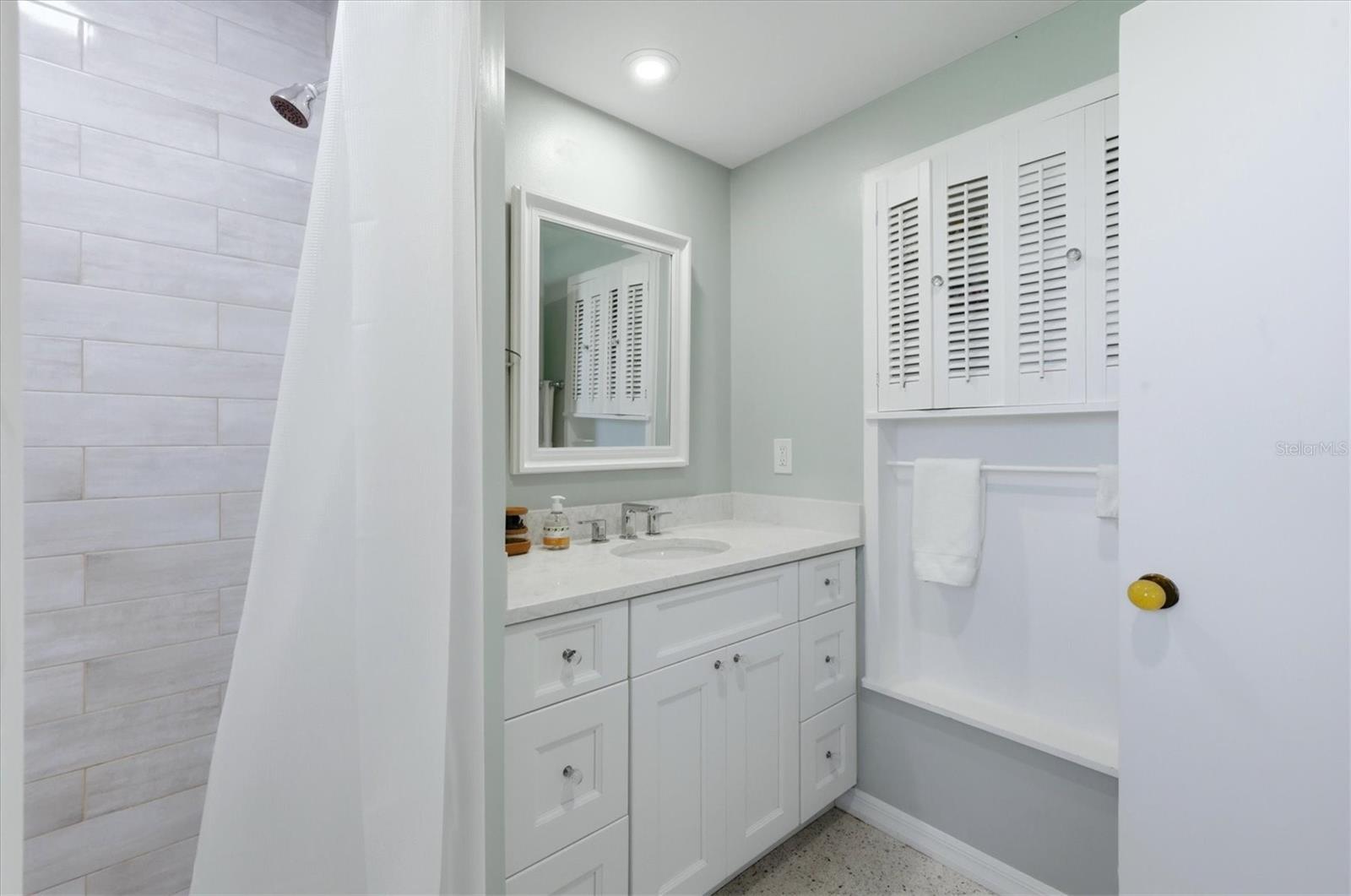 19 OAKWOOD DR N #19 — photo 31