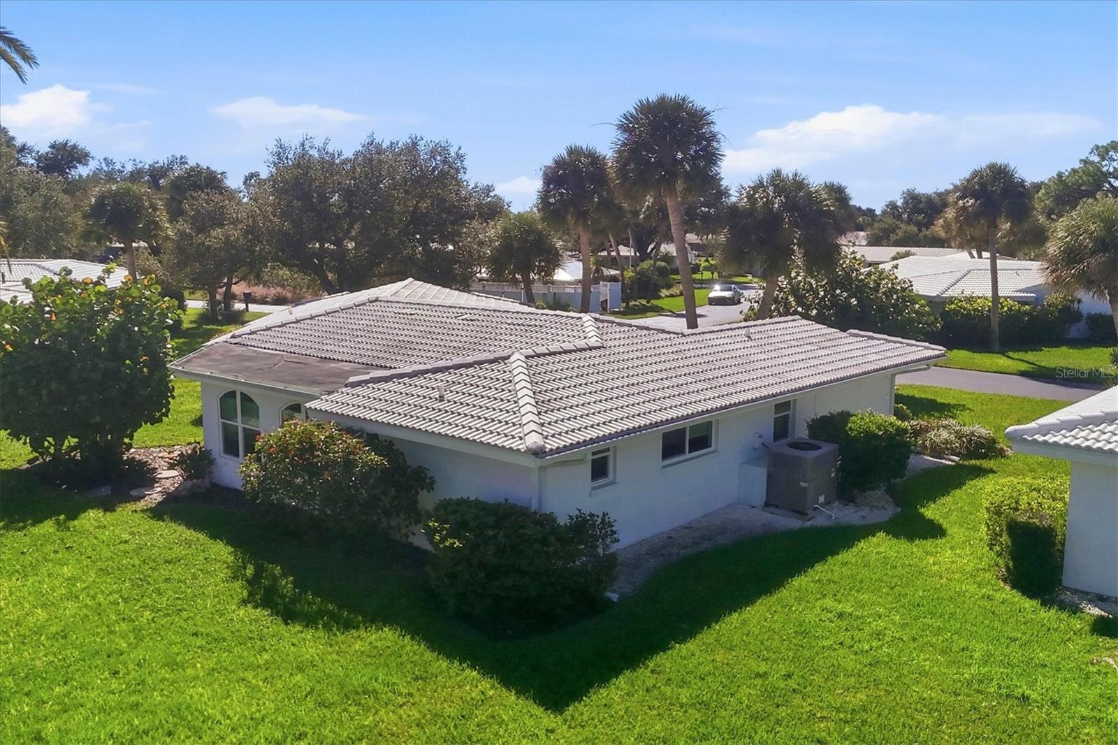 19 OAKWOOD DR N #19 — photo 35