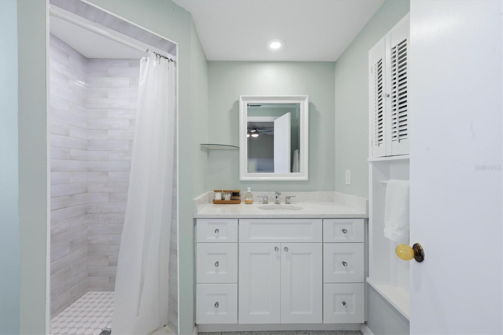 19 OAKWOOD DR N #19 — photo 30