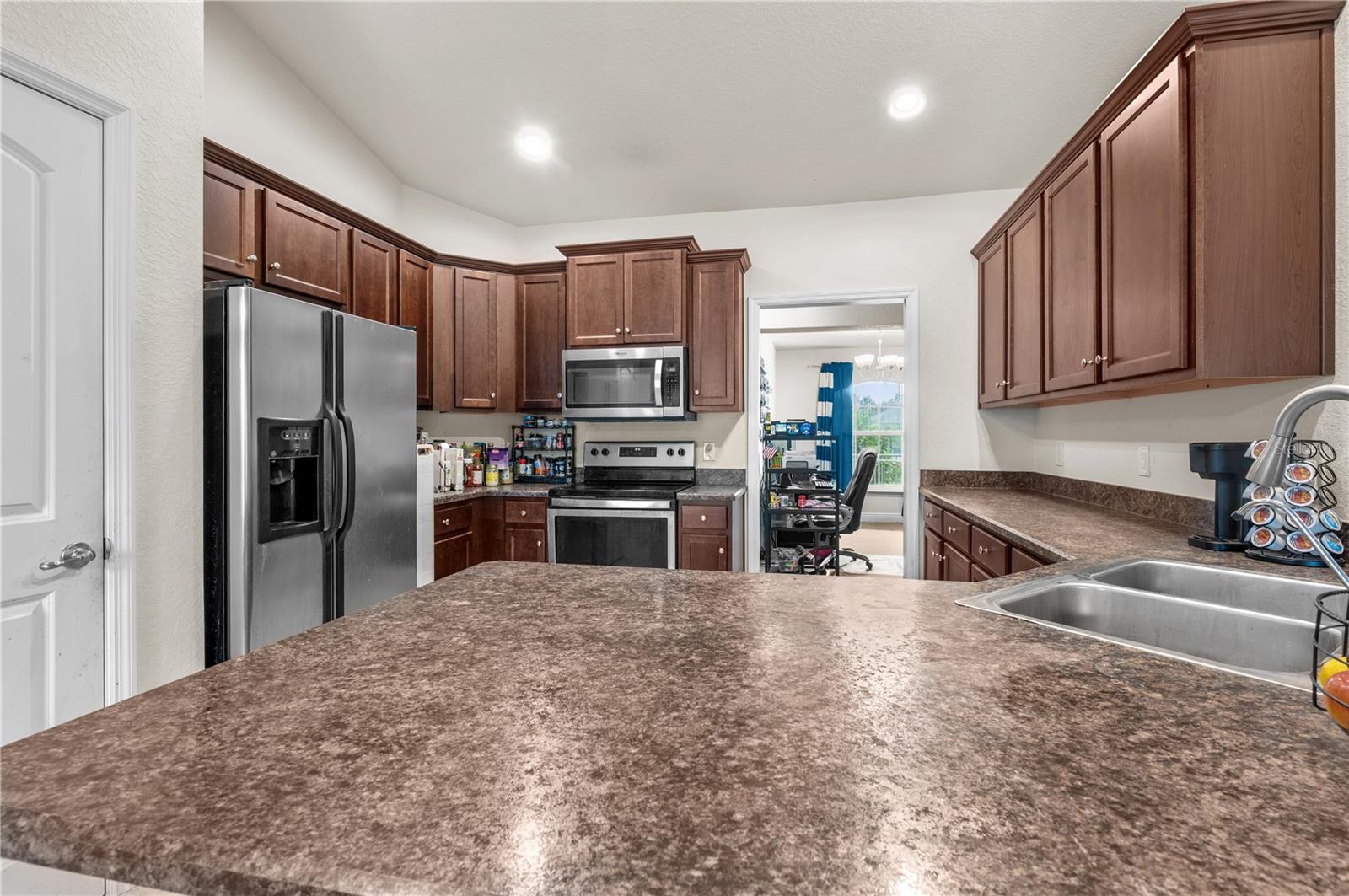 3329 EAGLE PASS ST — photo 22