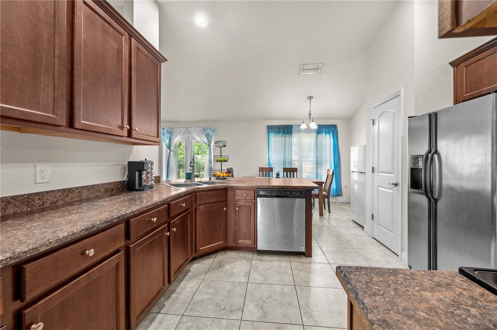 3329 EAGLE PASS ST — photo 20