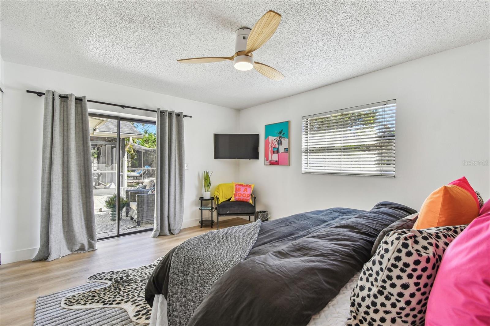 380 FERNSHIRE CT — photo 19