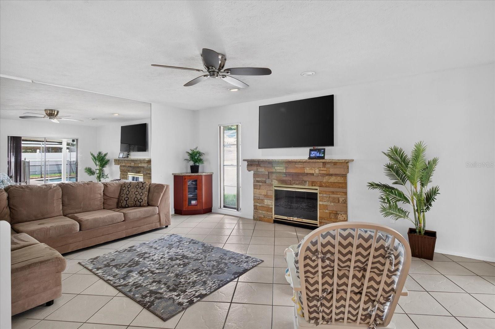 4206 GRAINARY AVE — photo 13