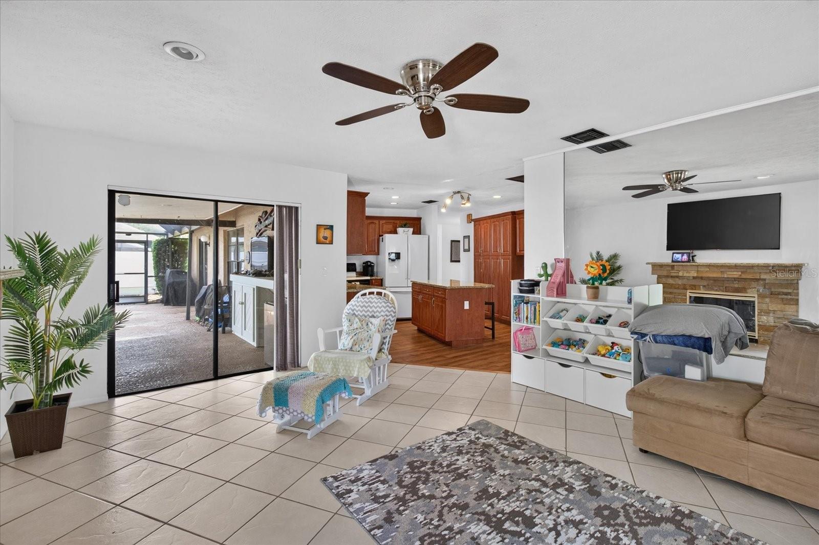 4206 GRAINARY AVE — photo 16