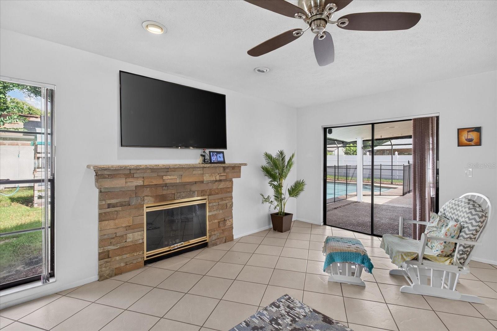 4206 GRAINARY AVE — photo 14