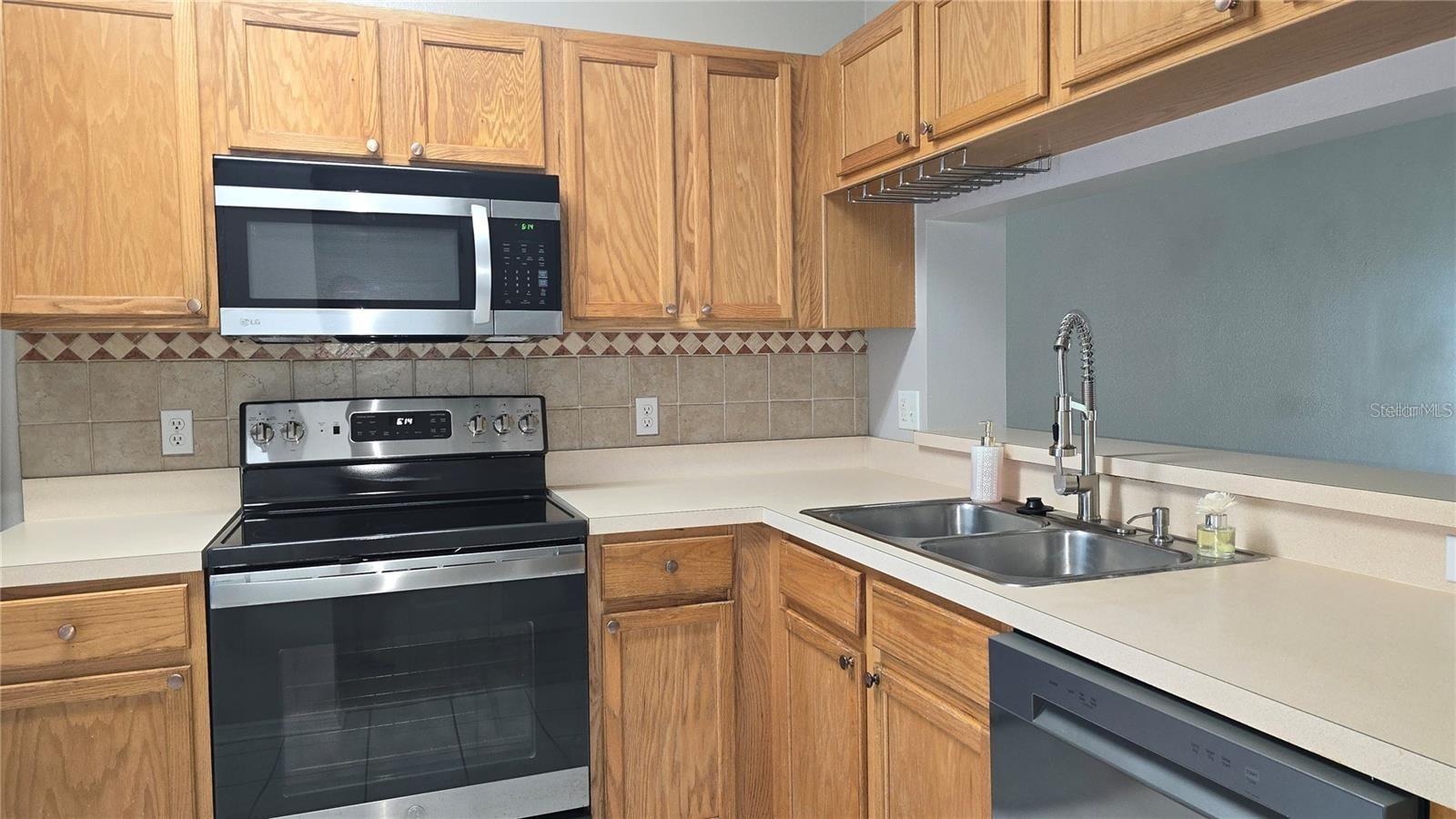 4638 SABAL KEY DR — photo 2