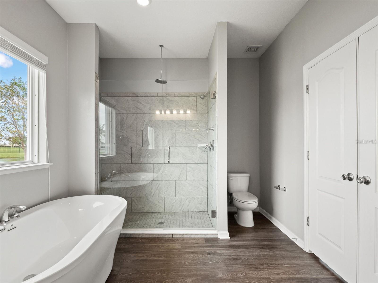 8232 OLIVE BROOK DR — photo 36