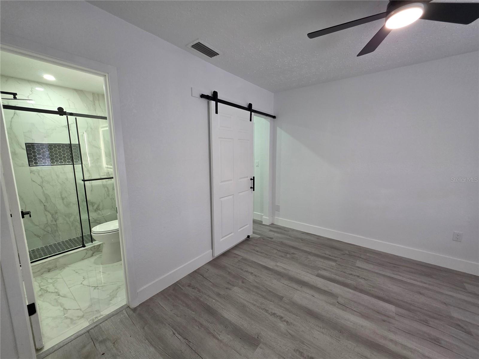 5044 ROANOKE DR — photo 7